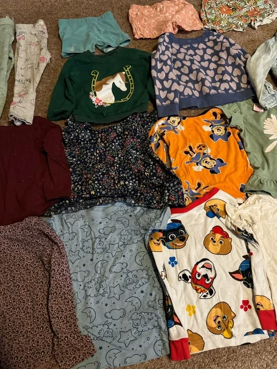 4t girls 18 piece clothes lot - Picture 3 of 11